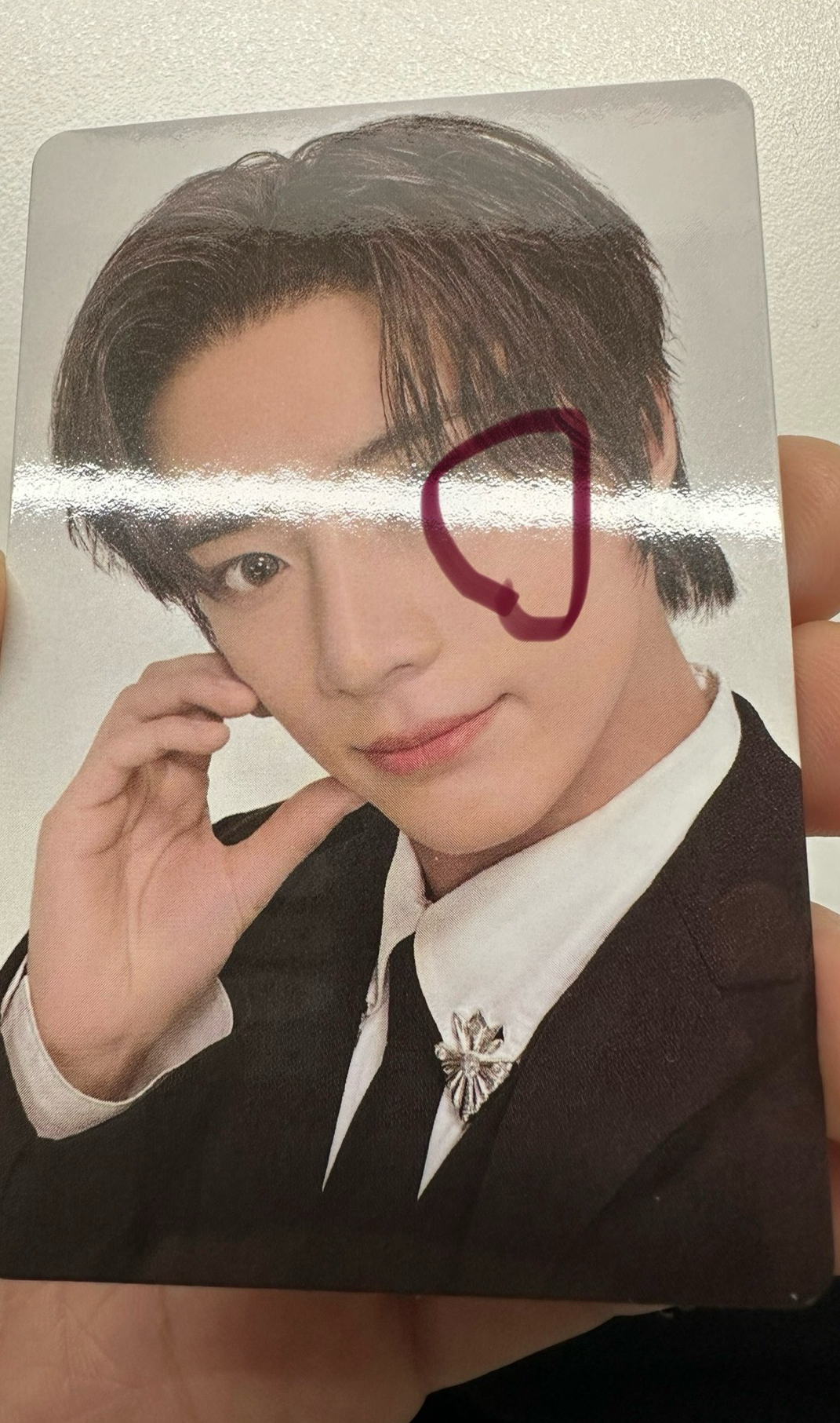 VR西裝圭（有三個小點點損，請確認接受再下單）