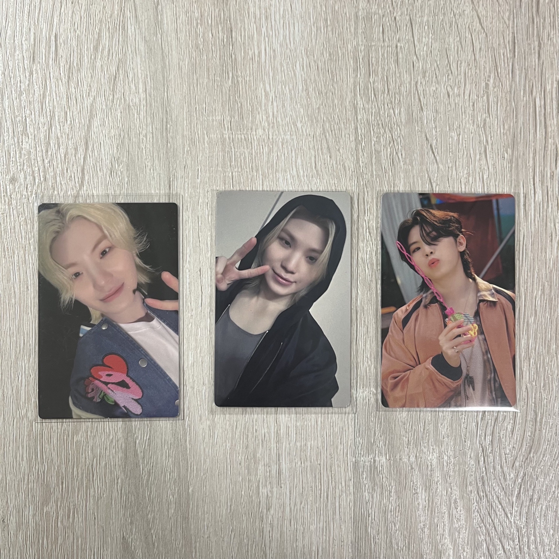 李知勳漂亮小卡