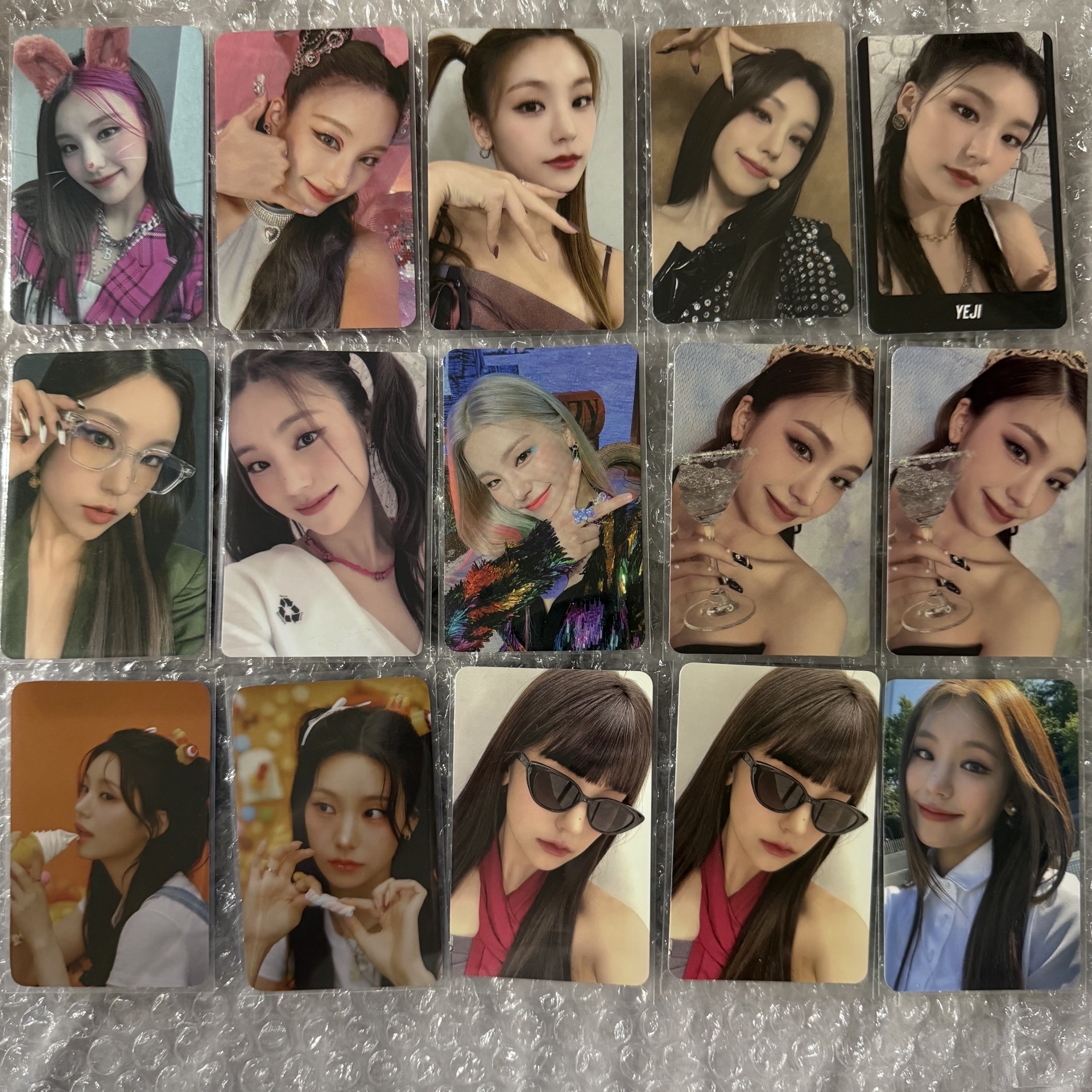 ITZY 禮志 CIL兔耳志 特典 CHESHIRE 專卡 Not shy CHECKMATE FM隨機卡 會員禮小卡