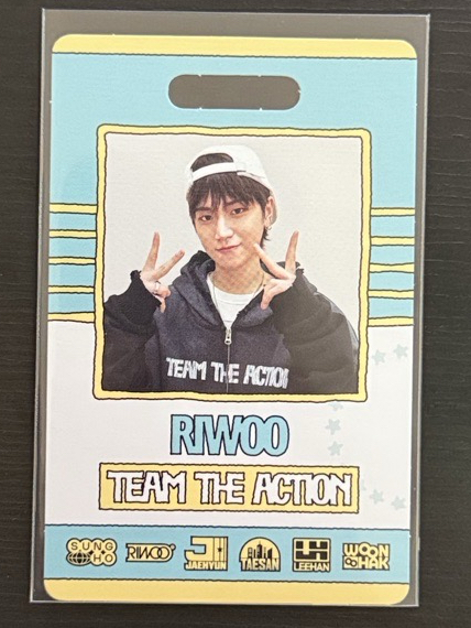 The action 專卡 riwoo 識別證