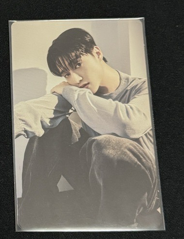 含情脈脈的看著你