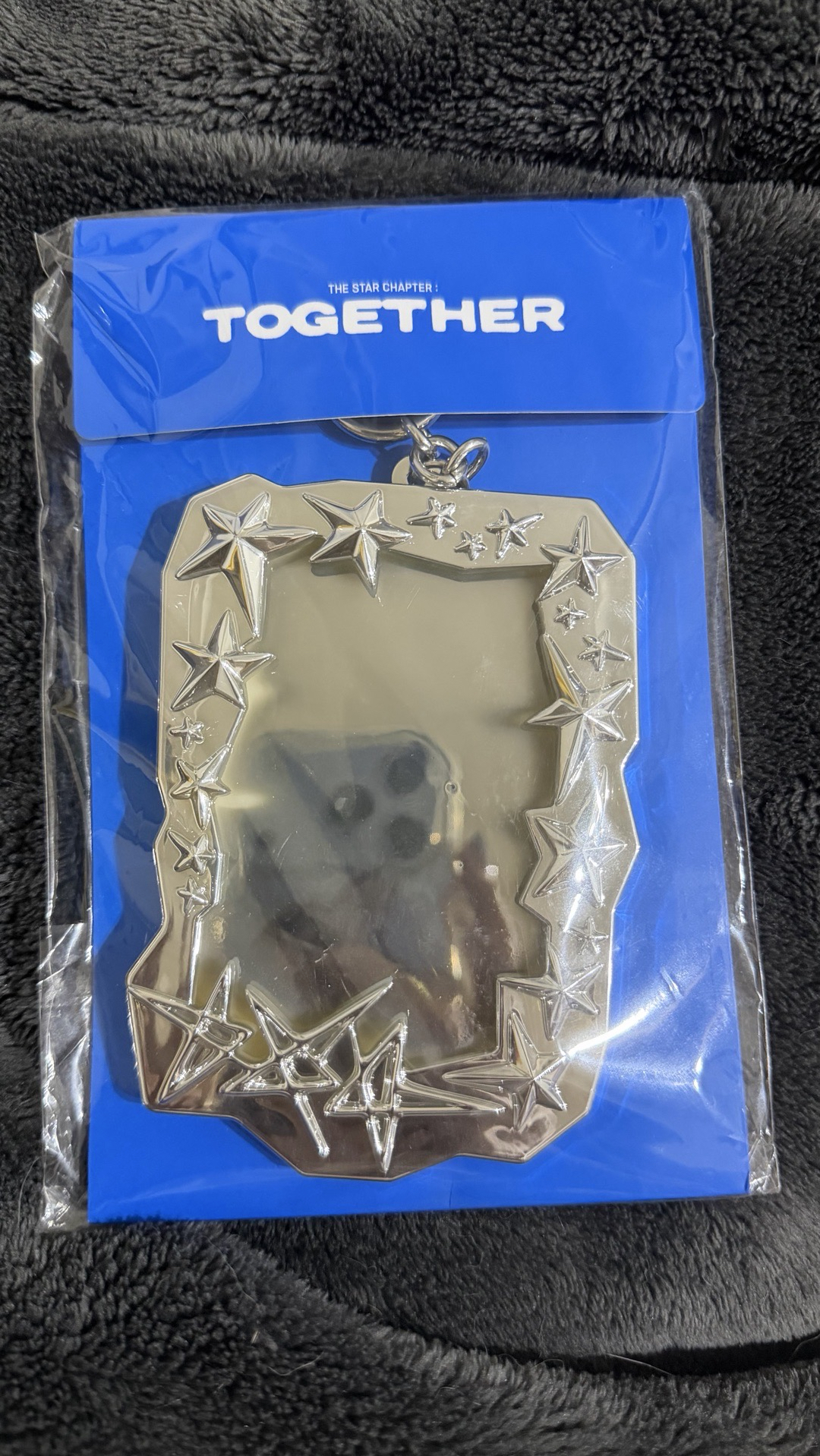 出清一些周邊 TXT BOYNEXTDOOR 