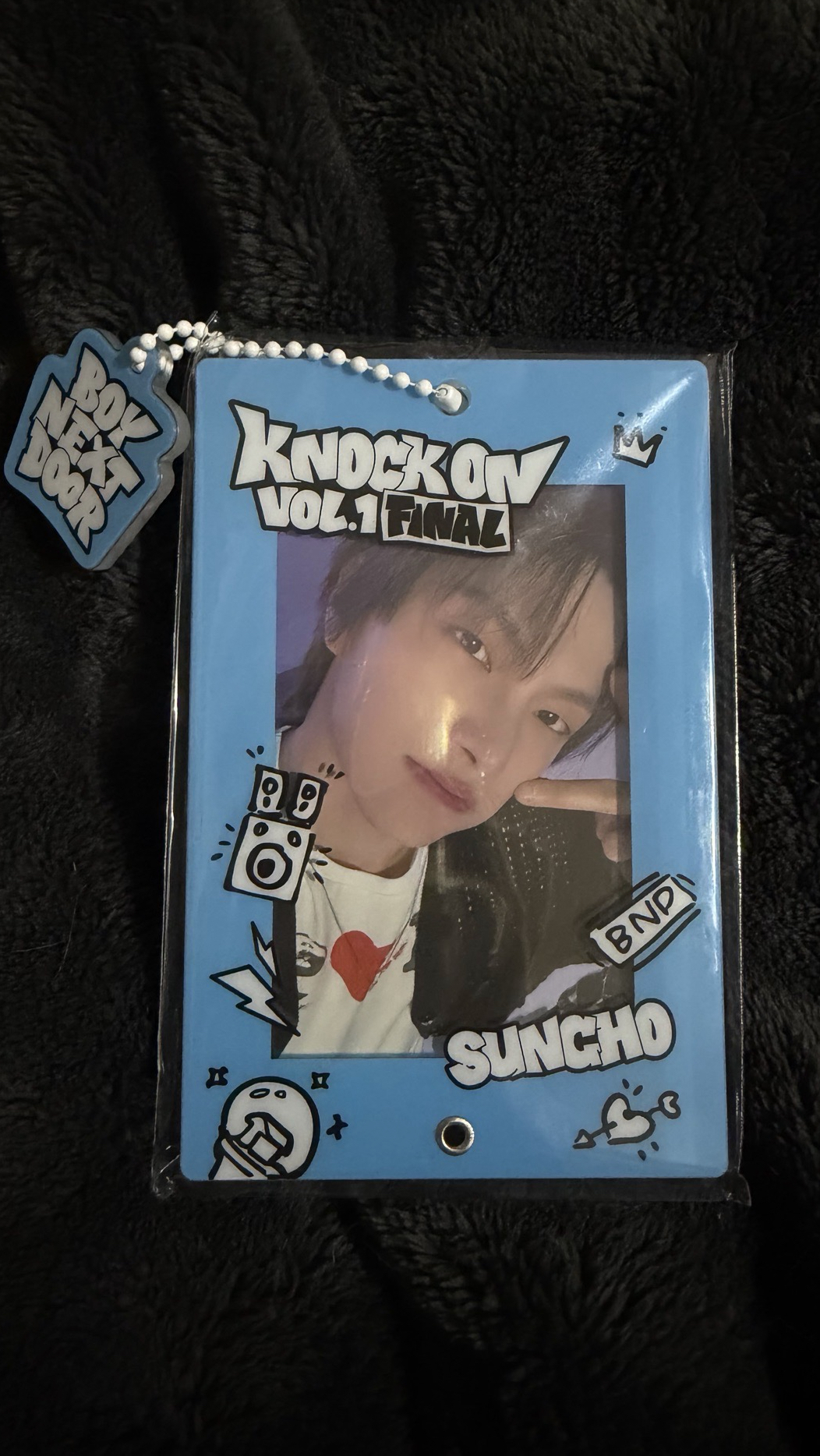 出清一些周邊 TXT BOYNEXTDOOR 