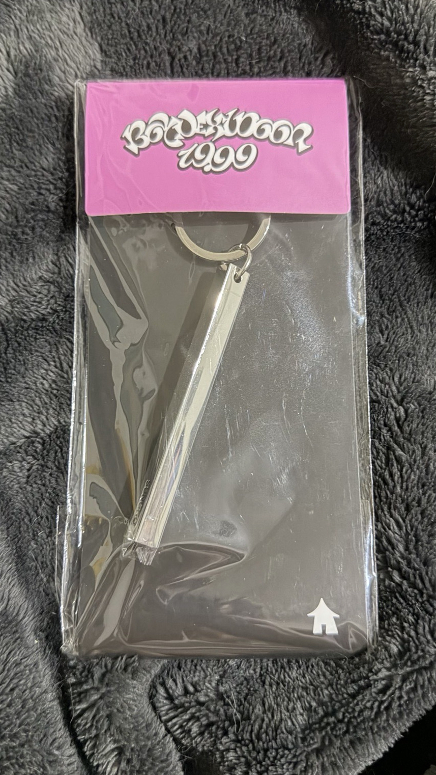 出清一些周邊 TXT BOYNEXTDOOR 