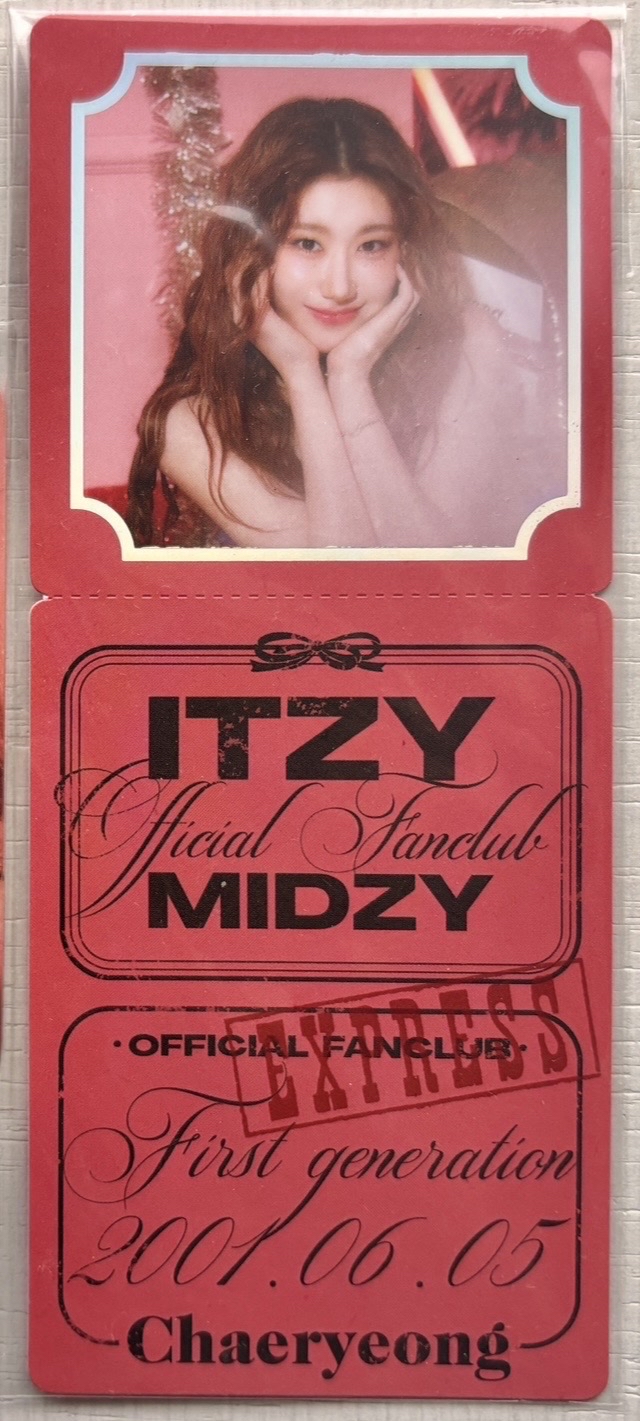 ITZY 彩領Chaeryeong 一期會員周邊
