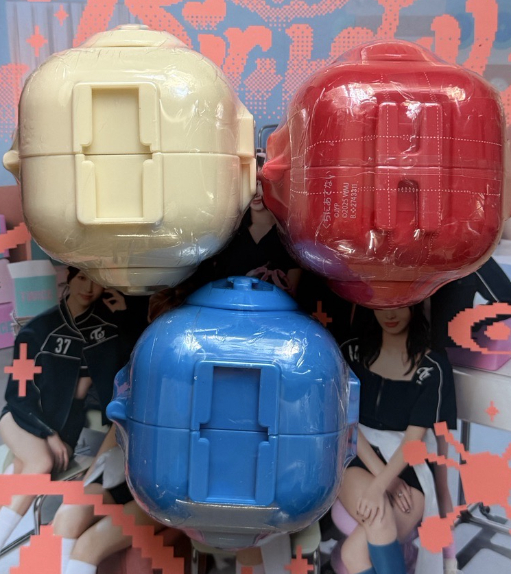 TWICE 萬代 多賢 彩瑛 子瑜 公寓扭蛋