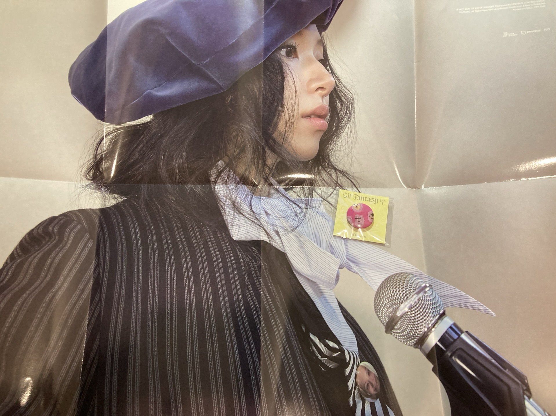 彩瑛solo海報、徽章