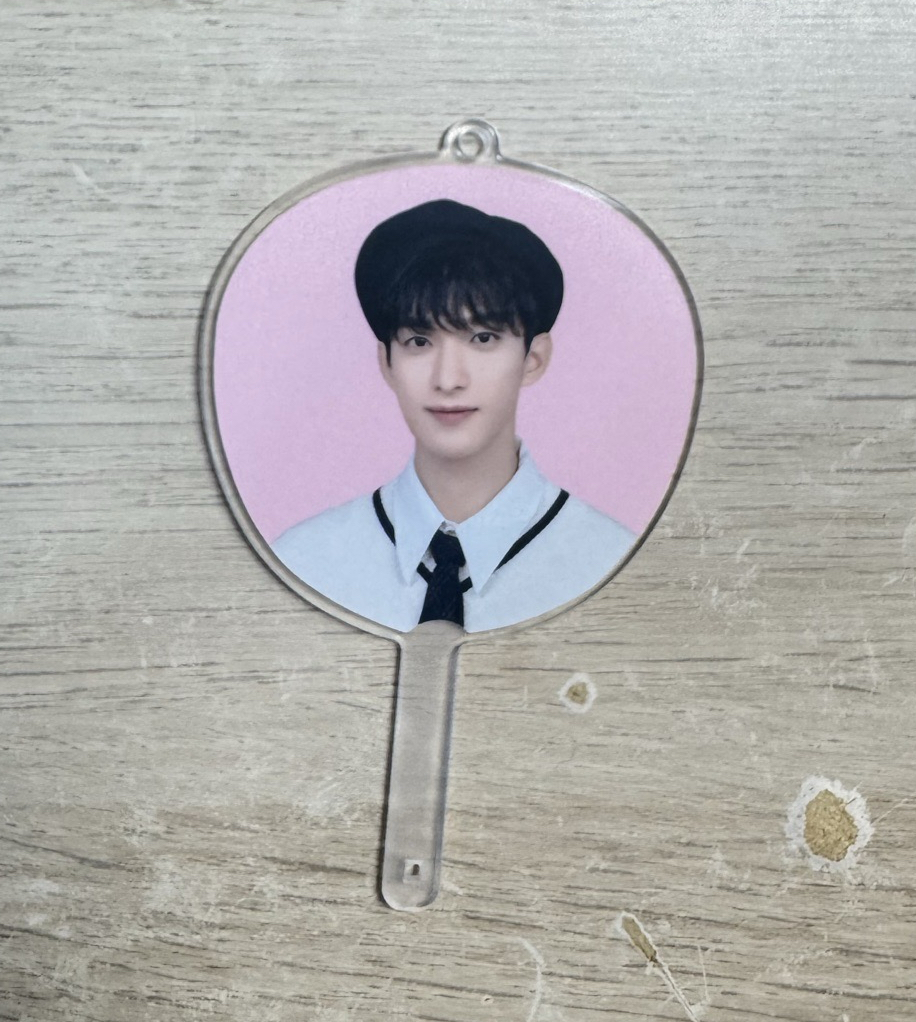 李碩珉holiday 小扇