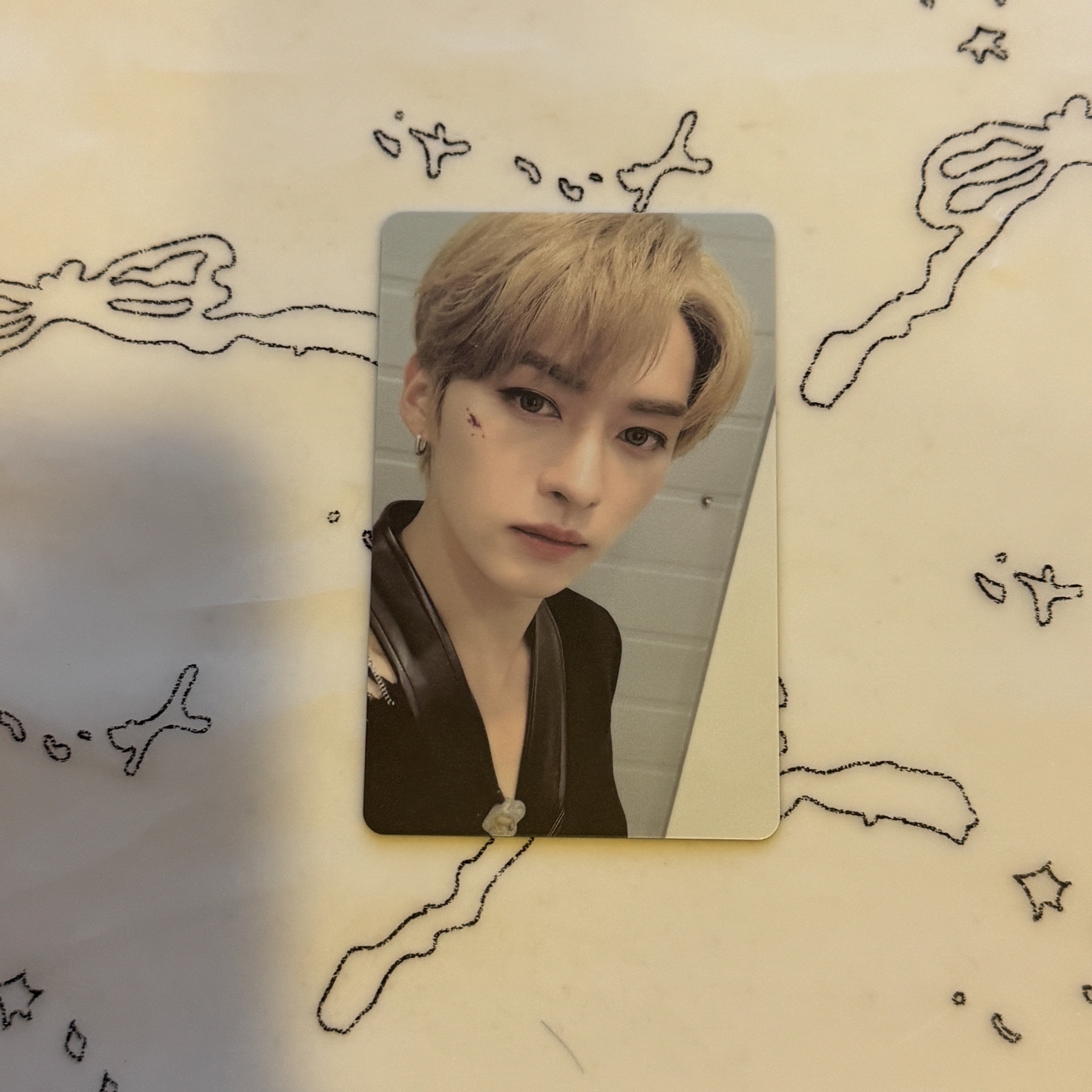 LeeKnow李旻浩 NOEASY SW LD 傷妝旻