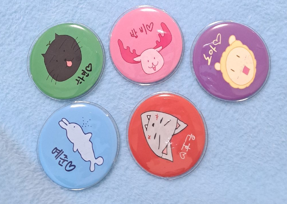 PLAVE 迷三 K4 徽章