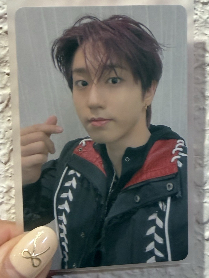 HOLLOW 場限2/1 城