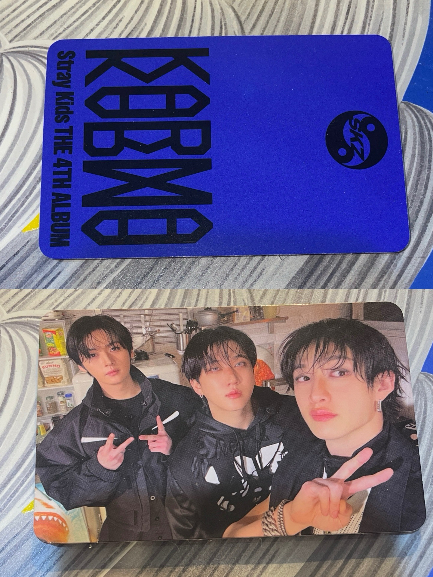 KARMA 哥line三人專卡（我喜歡最後面的那個）