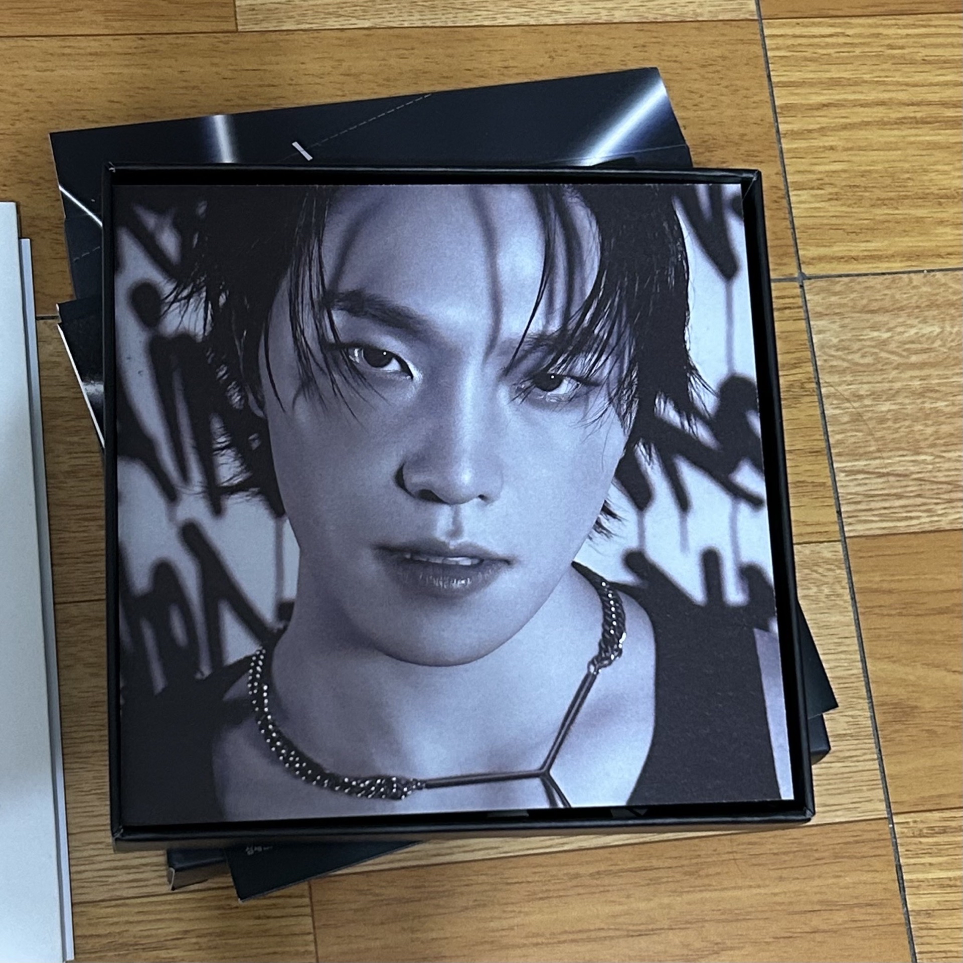 Seventeen Dino 正五克拉盤 空專