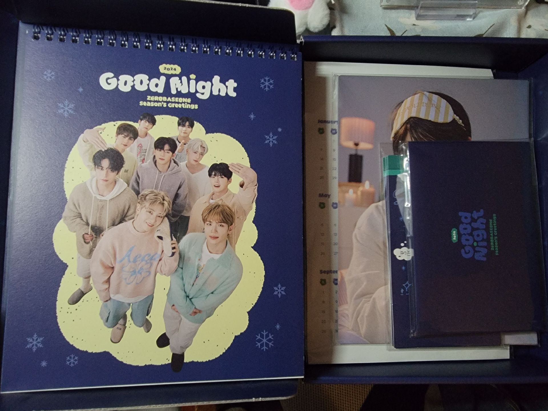 2024 年曆 整組已拆封（不含小卡）