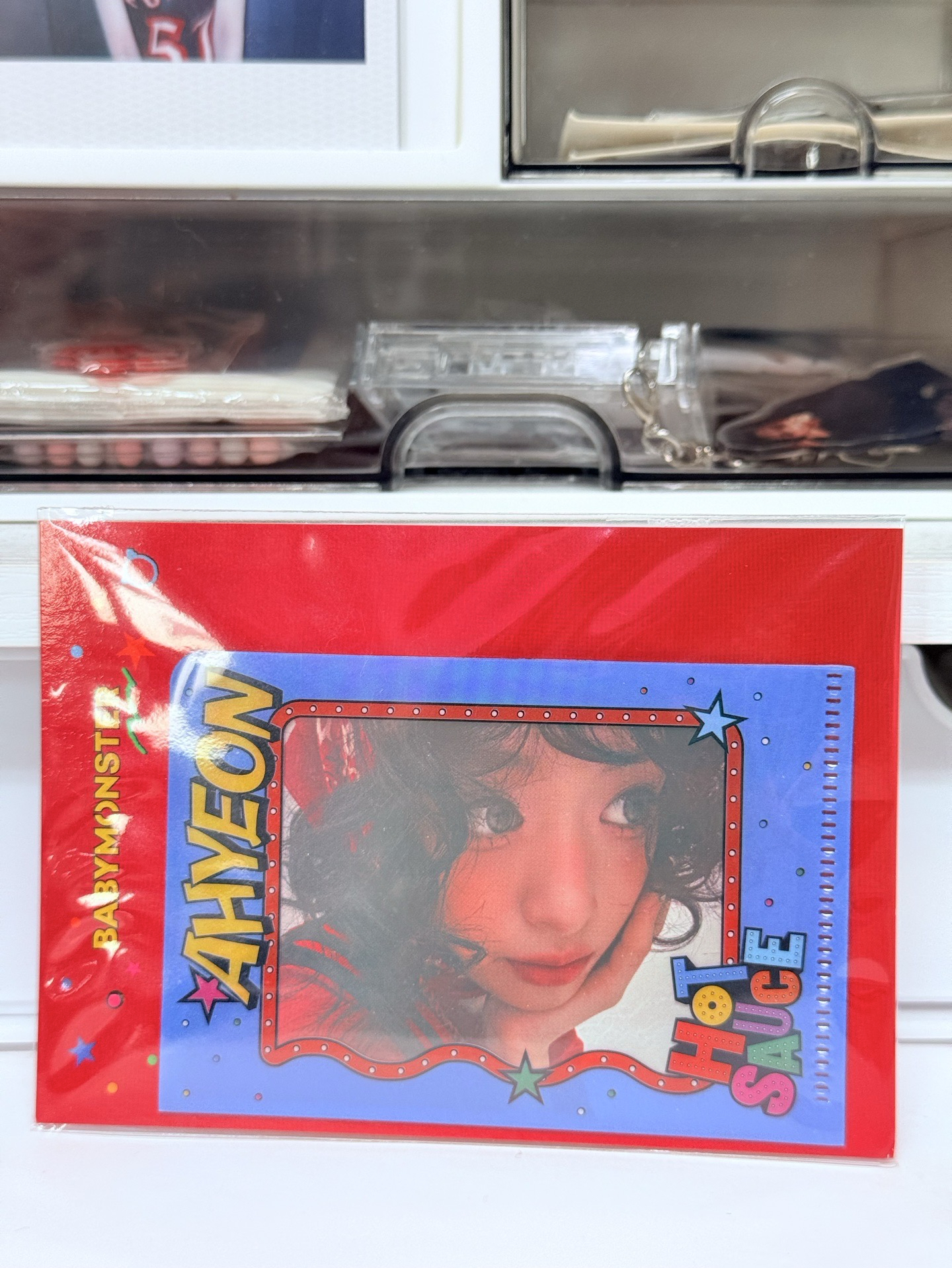 BABYMONSTER | 賢 | HOT SAUCE 資料夾小卡（已拆）