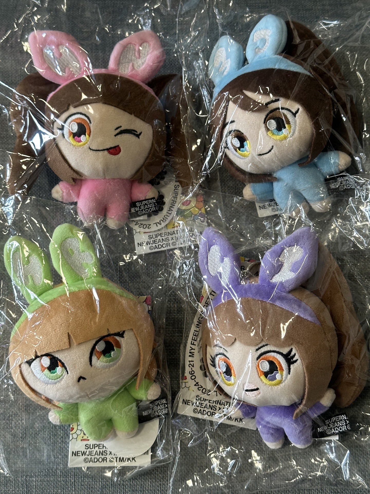 村上隆聯名娃娃吊飾