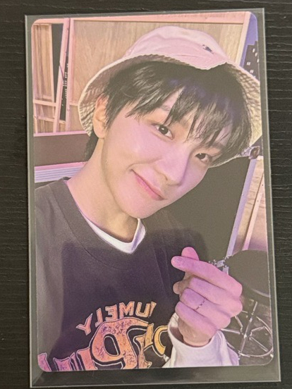 2025 season’s greetings 年曆小卡、拍立得與工作證