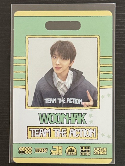 The action 專卡 woonhak 識別證