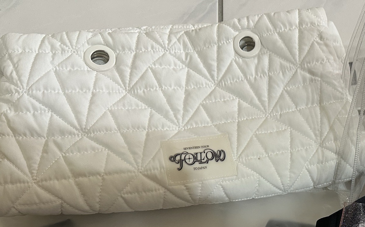 seventeen follow包包