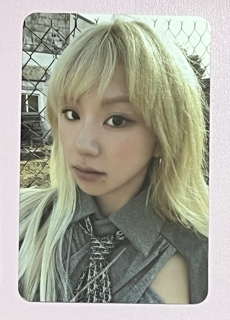 READT TO BE 側臉彩