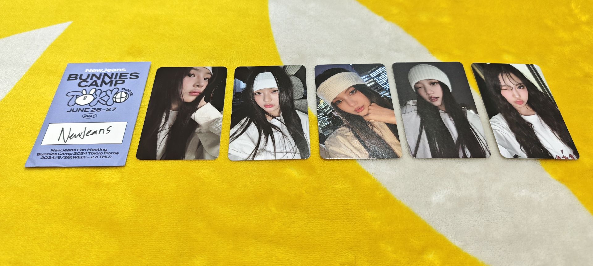 NewJeans BUNNIES CAMP 2024 東京巨蛋場 - P席限定小卡組+限定明信片組