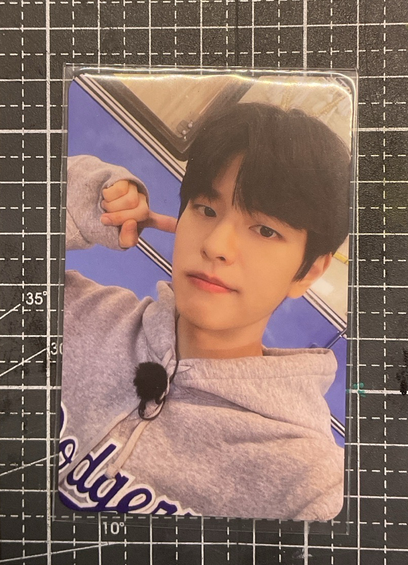 NOEASY seungmin stray kids 金昇玟