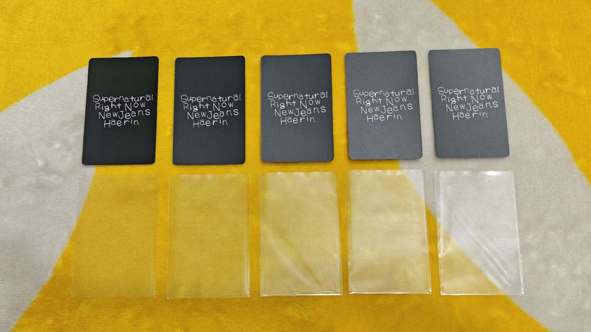 NewJeans 二週年紀念特典 日本限定閃卡 - Haerin諧潾貓貓