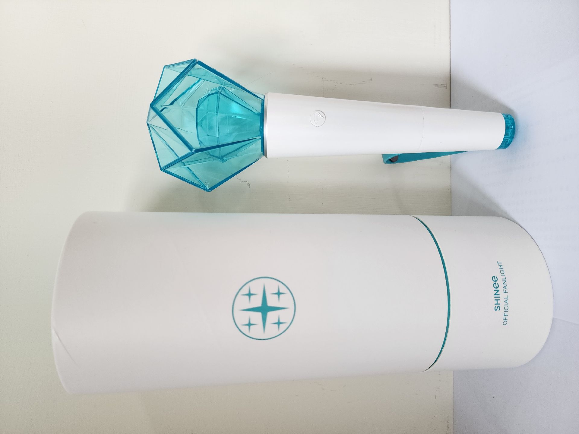 SHINee 手燈 贈手燈蝴蝶結