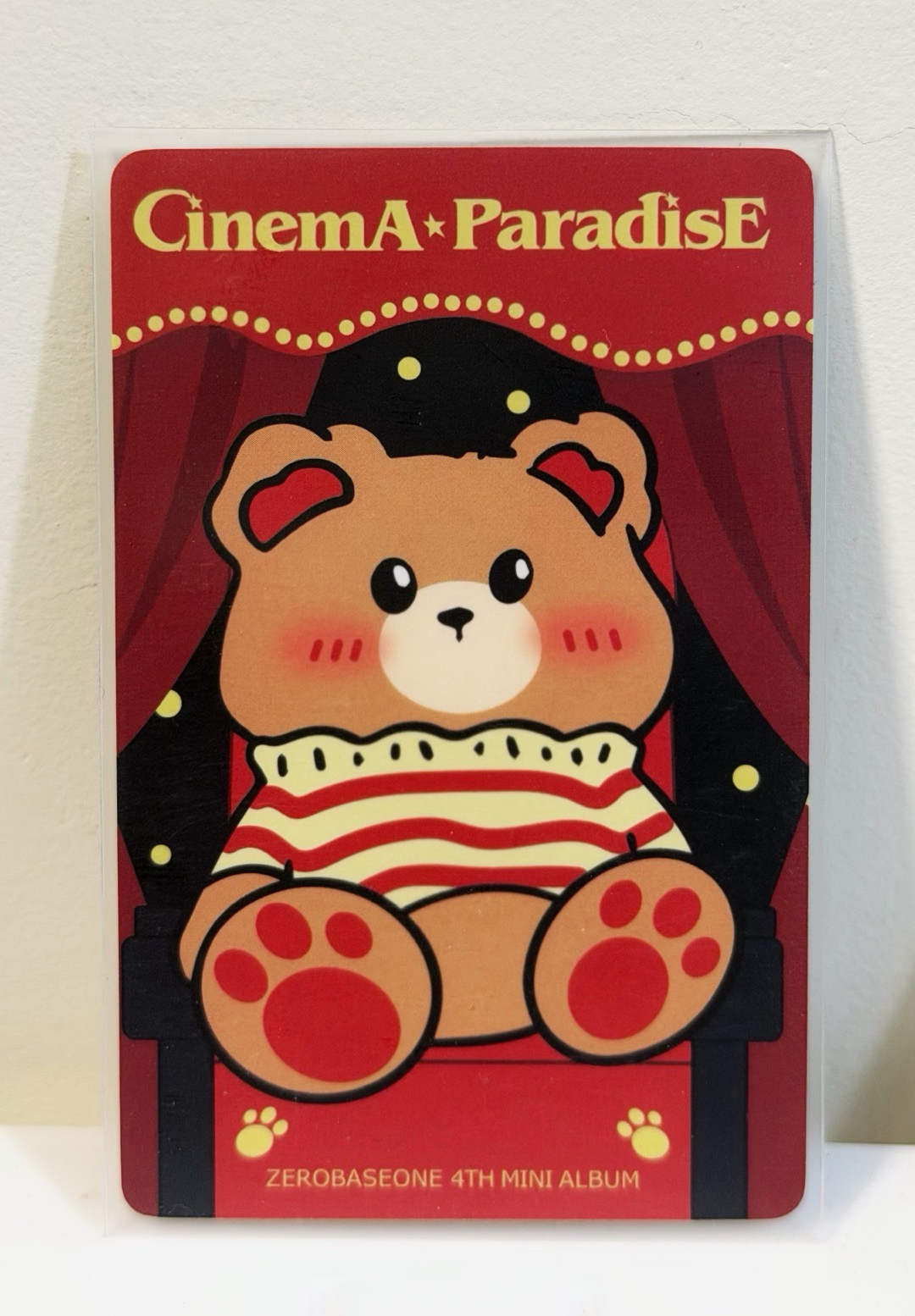 現貨/迷四 yzy 特典卡 抱熊（石馬修🐻）