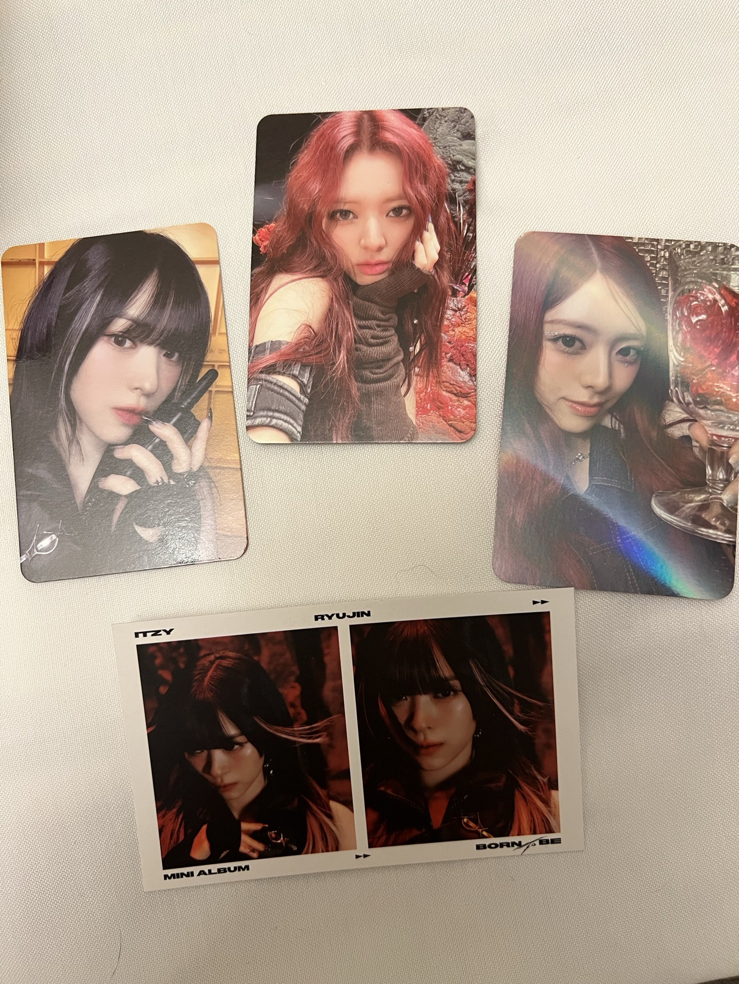 ITZY born to be 專卡 特典