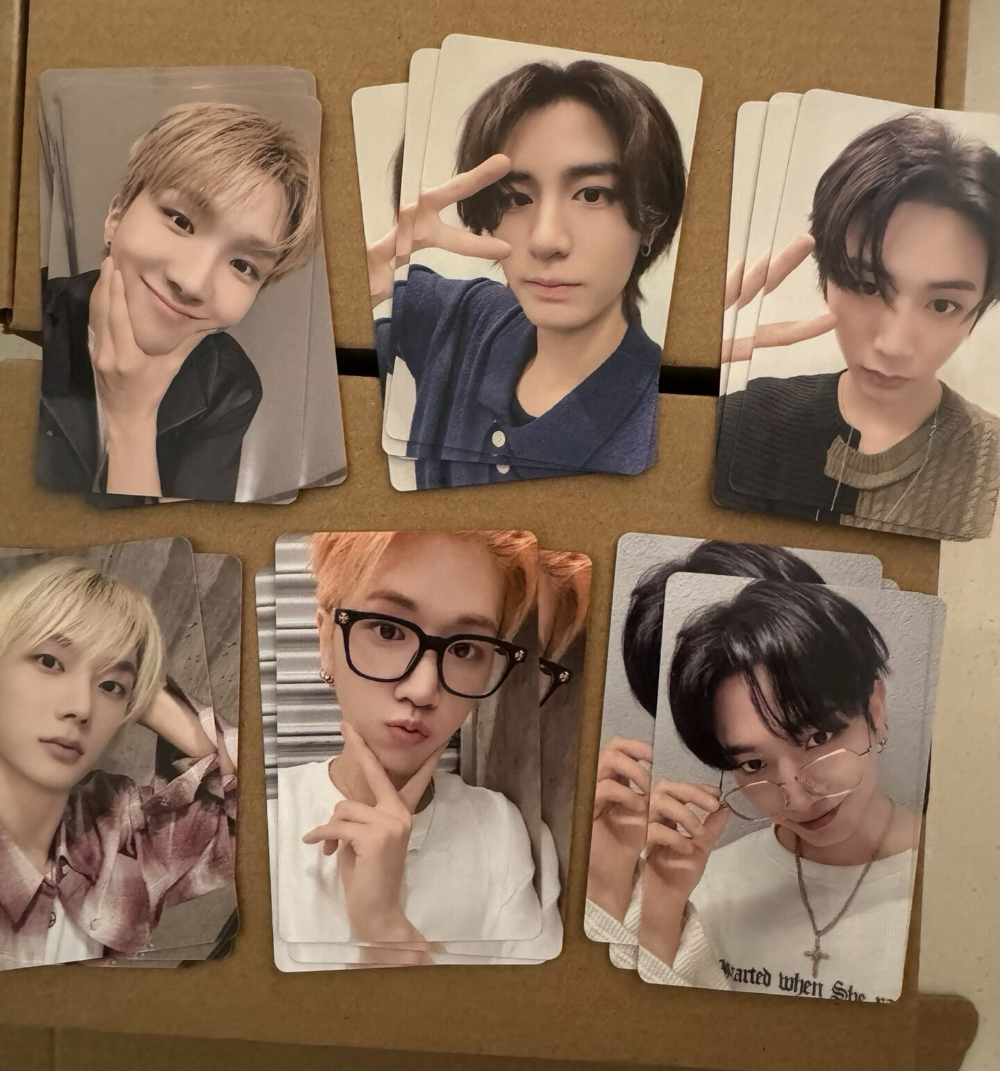 The action yzy 1.0簽售卡