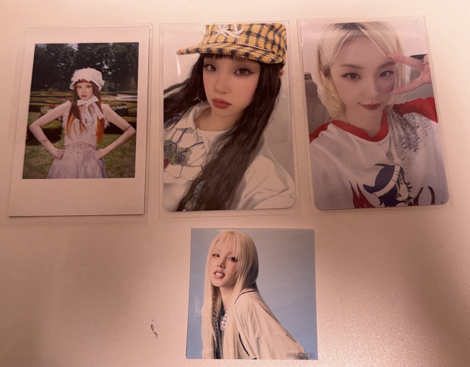 雨琦lo2首爾扭蛋卡+日巡特典整圖