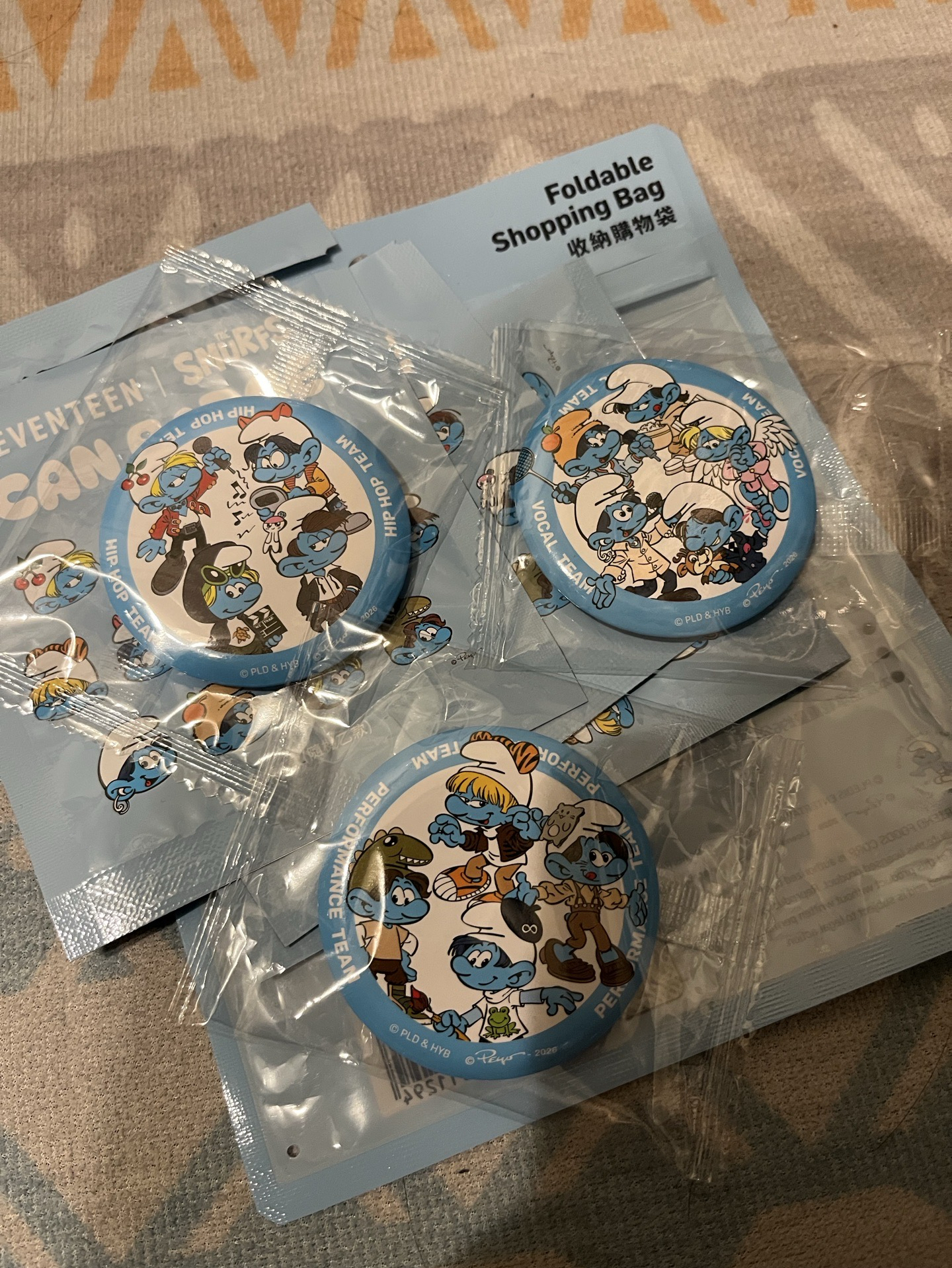 SVT藍色小精靈徽章全身款1set