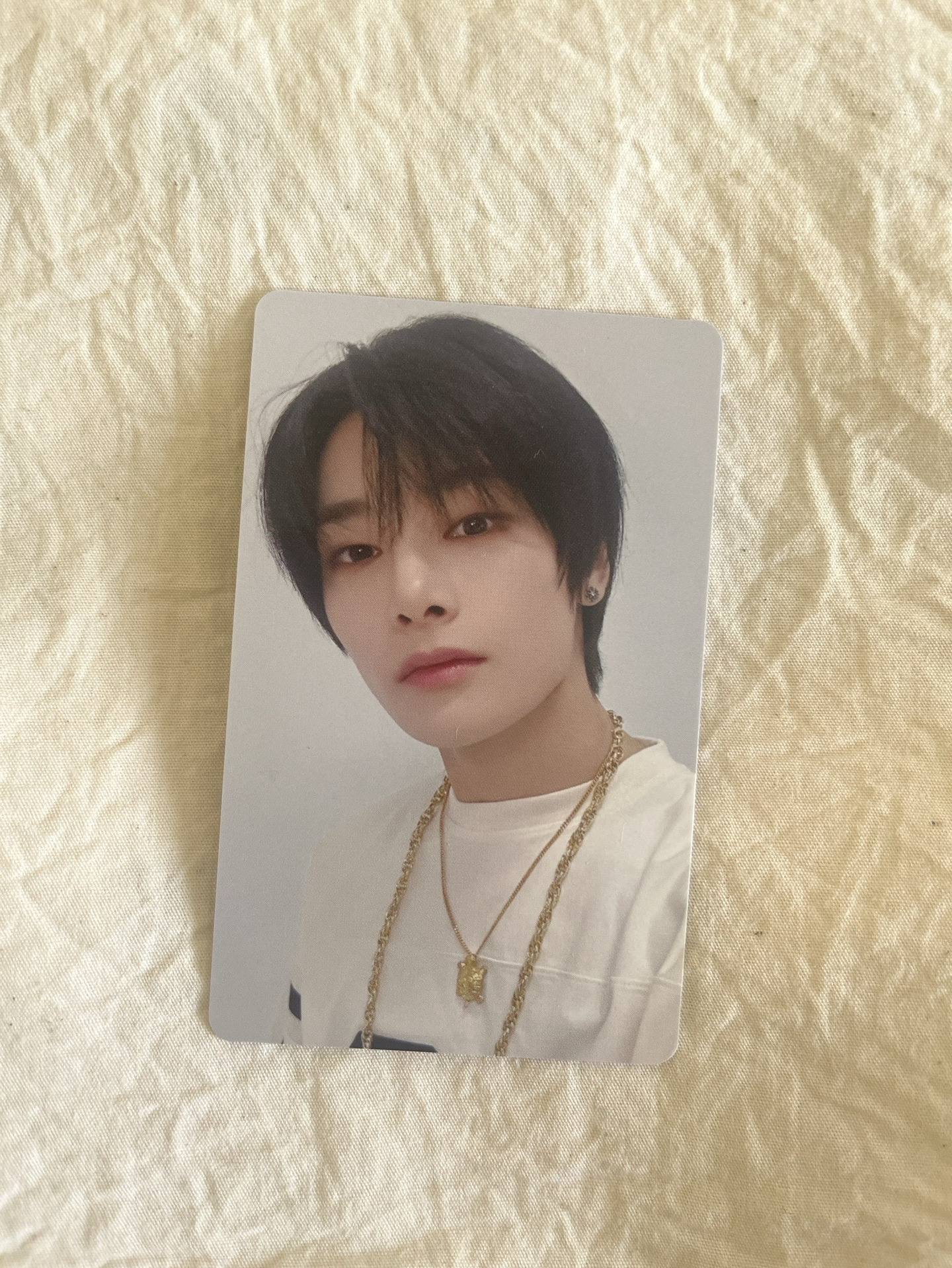 忙內on top 아기빵 I.N 