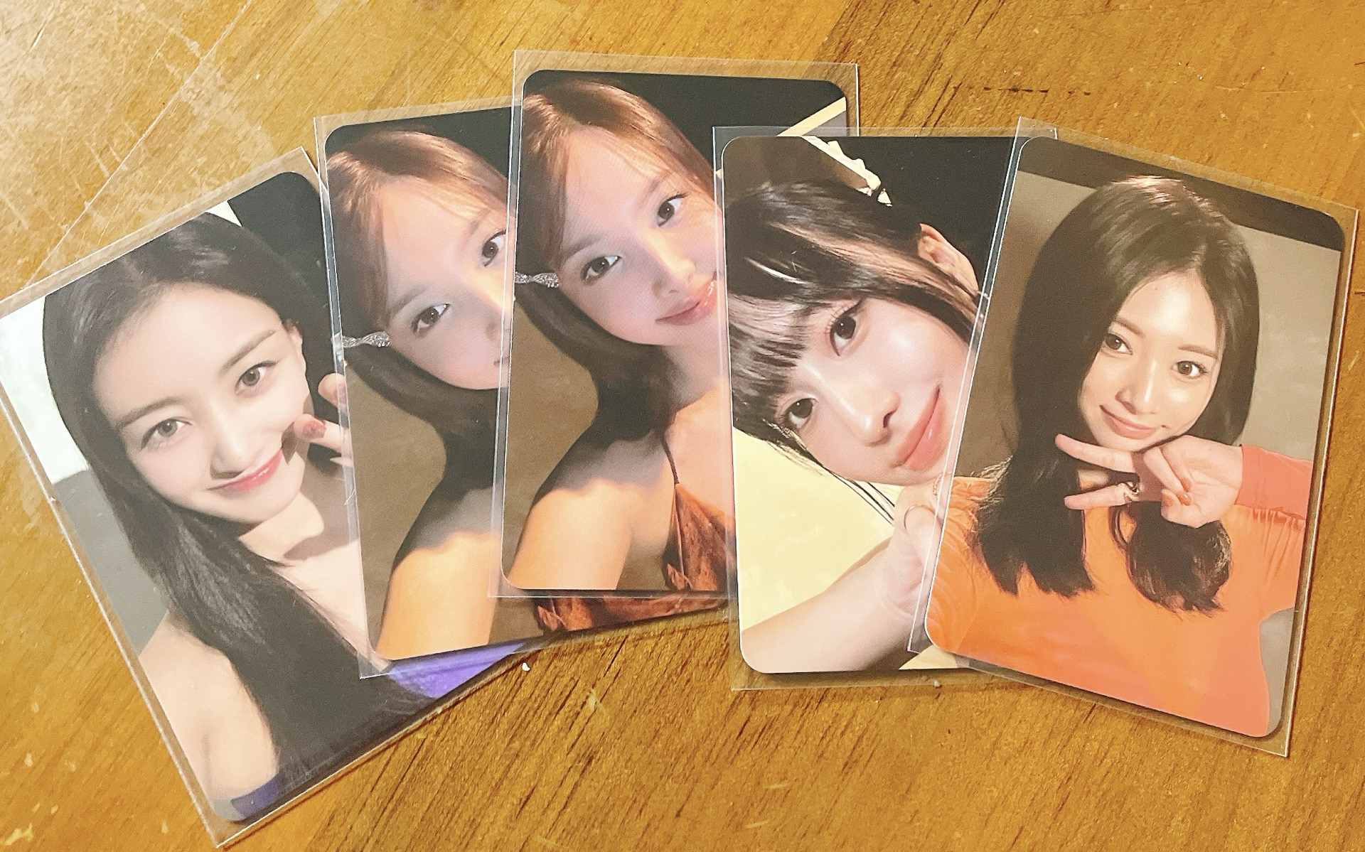 TWICE 專輯、小卡、特典