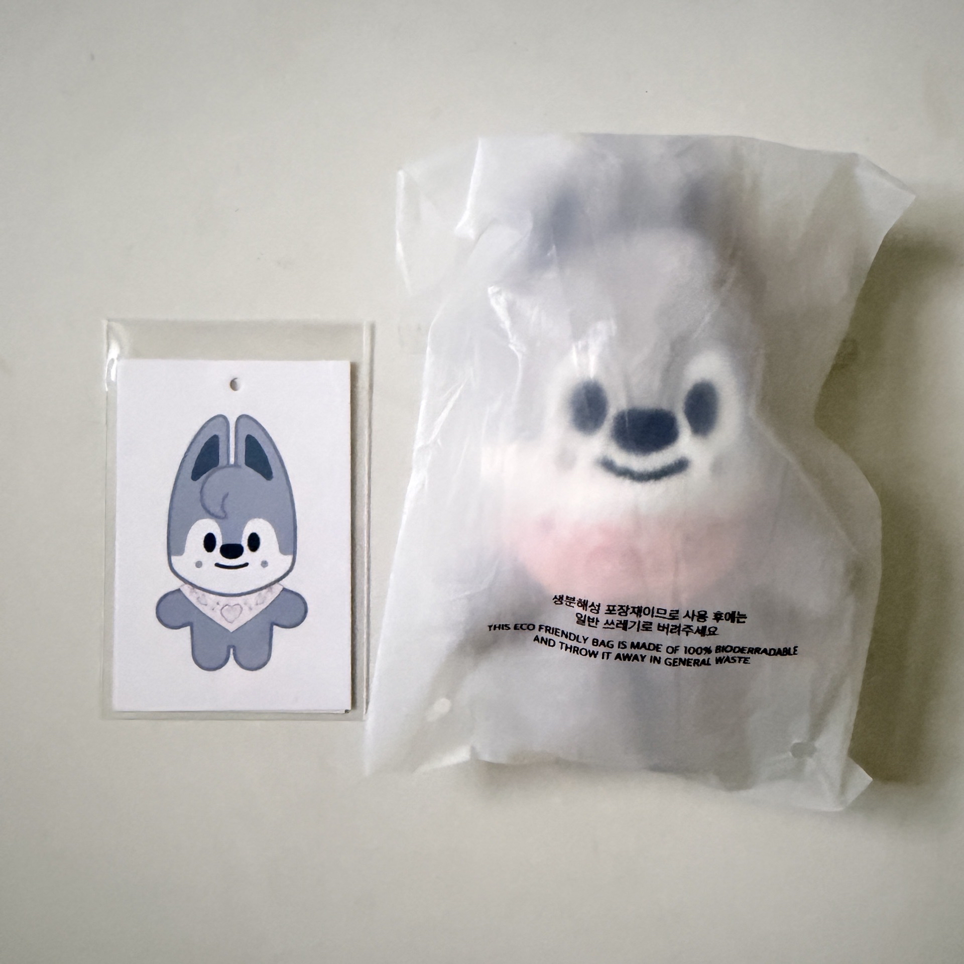 燦口水巾娃，含綁一張燦特典