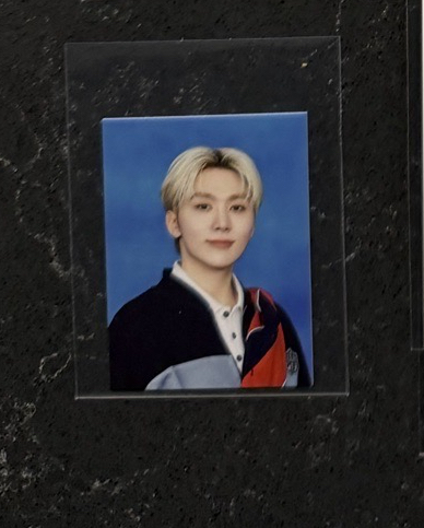 寛25克拉島證件照