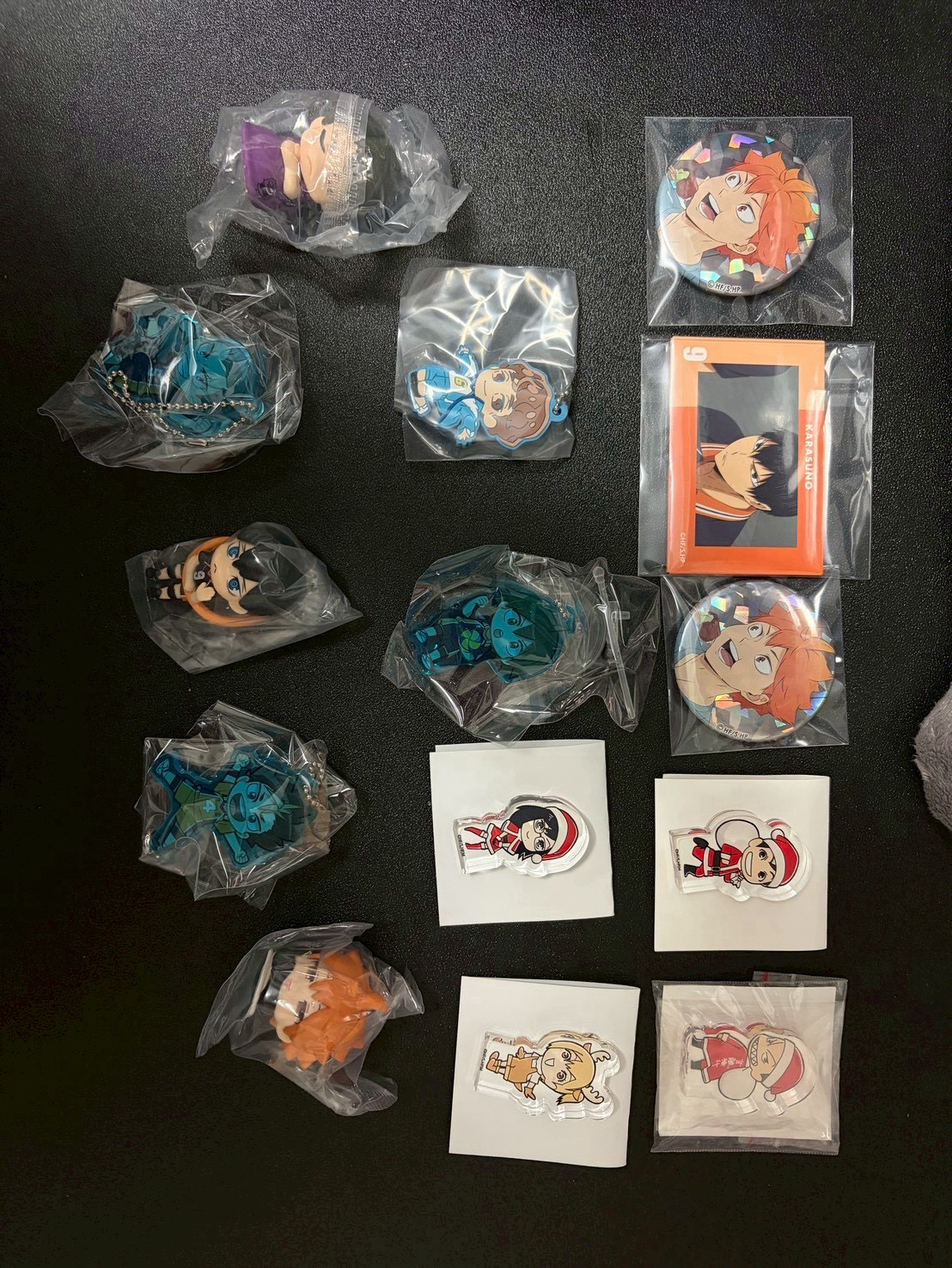 全部一起出先出2000價格太高會降低