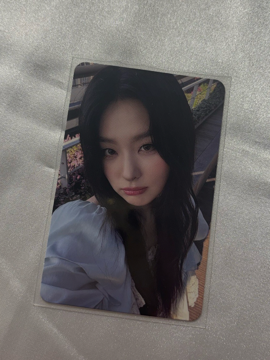 Seulgi AOP隨機卡包自拍卡