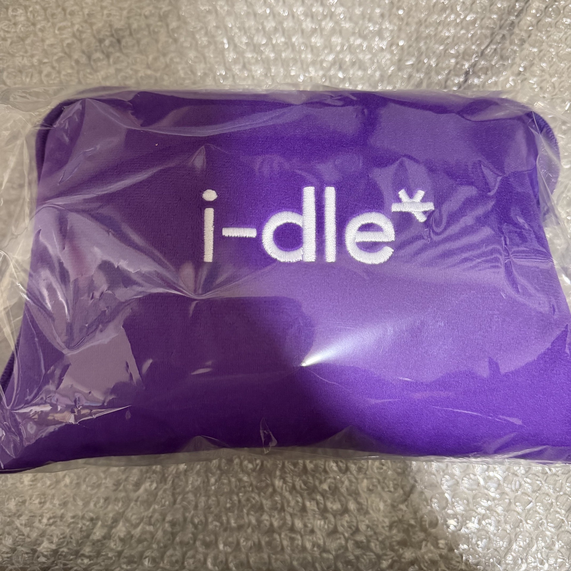 i-dle 展覽快閃店 毯子 