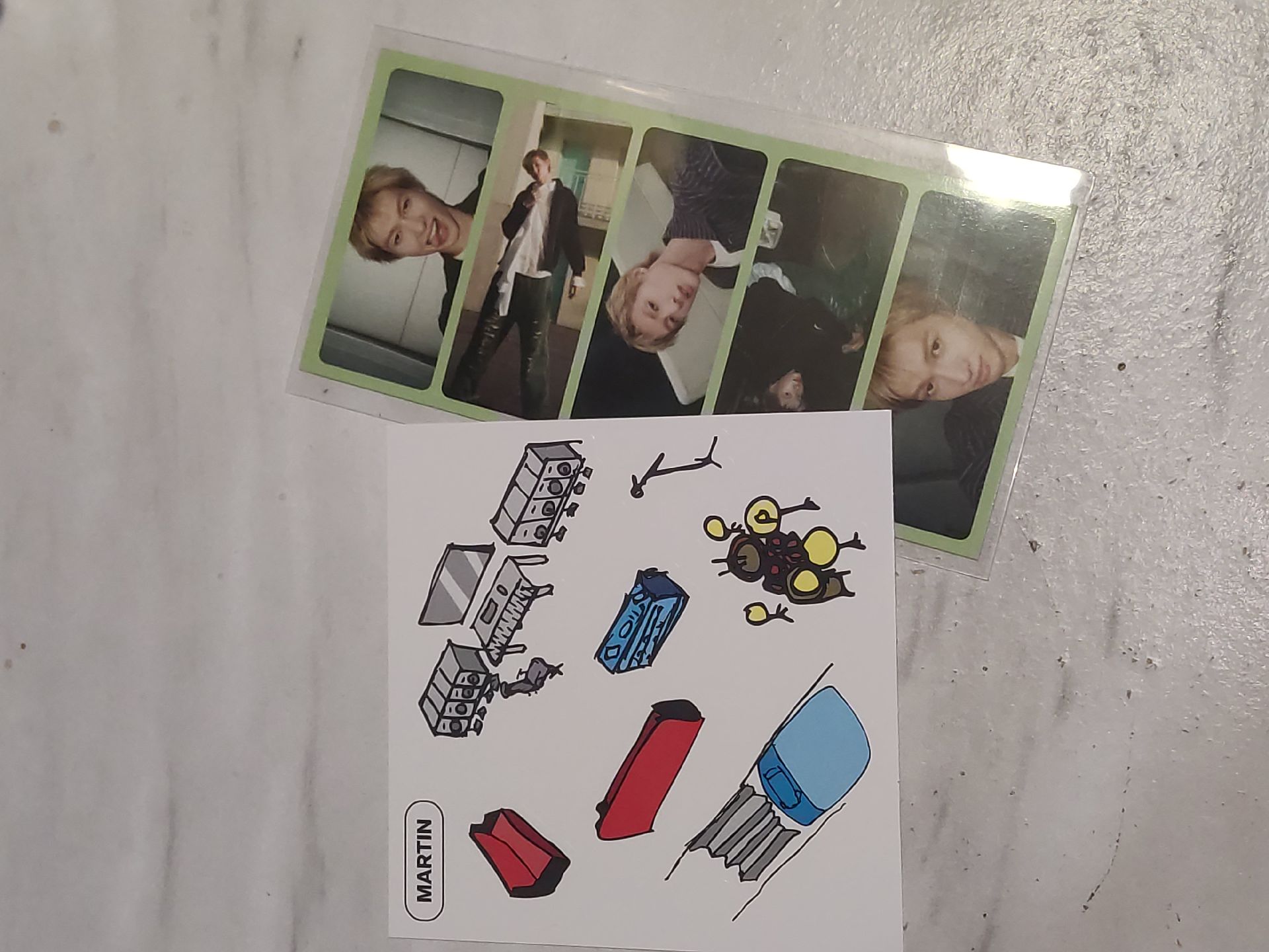 Cortis 馬丁年曆拍貼 貼紙