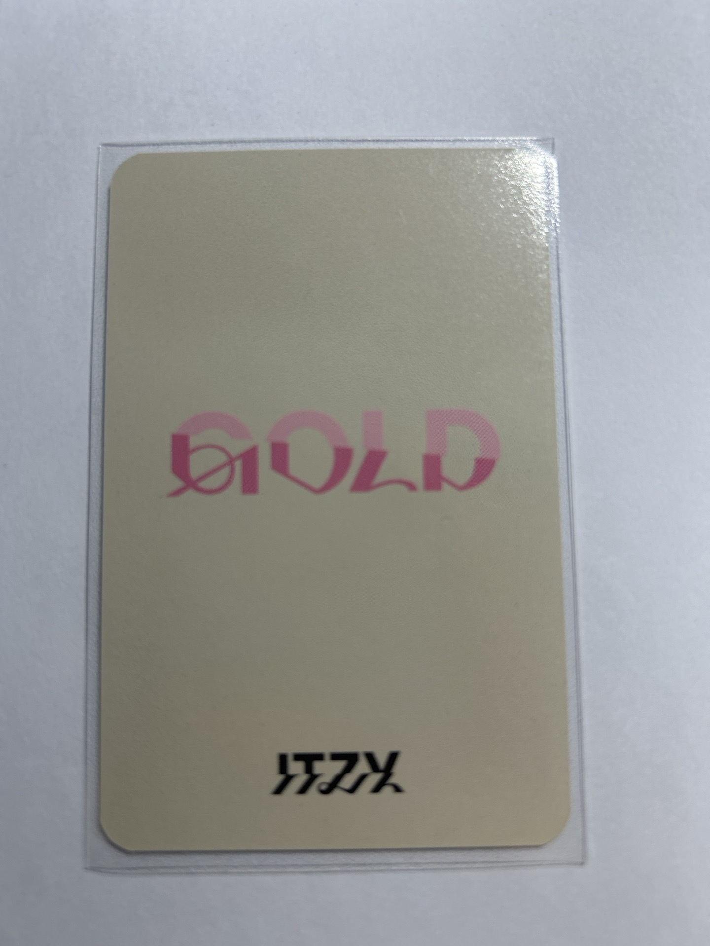 itzy mk 撩髮 彩領