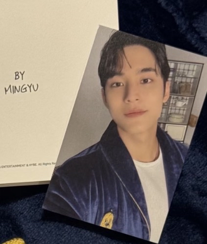 洗完澡穿浴袍裡面還要穿一件