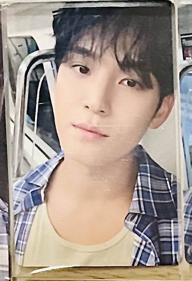 金珉奎mini12藍格子奎一直娛D