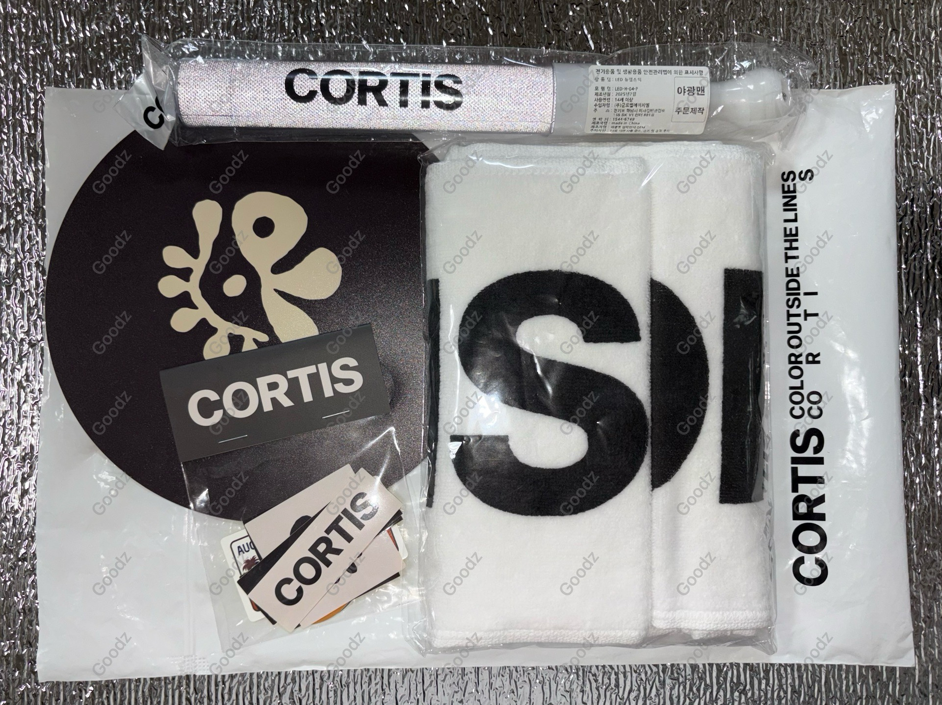 CORTIS SC逆應援手燈 毛巾 貼紙 扇子