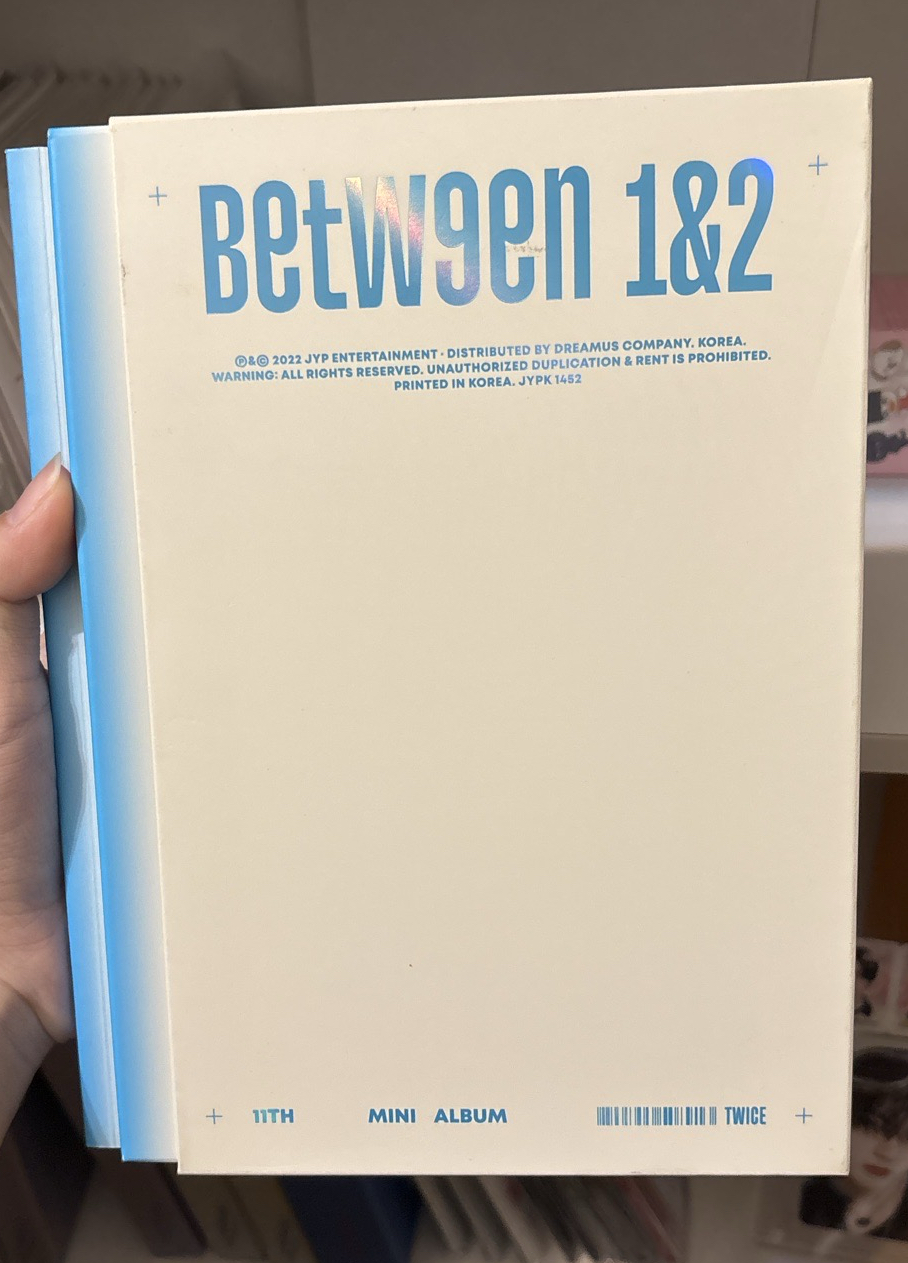 twice between 1&2 有過撕1頁內頁