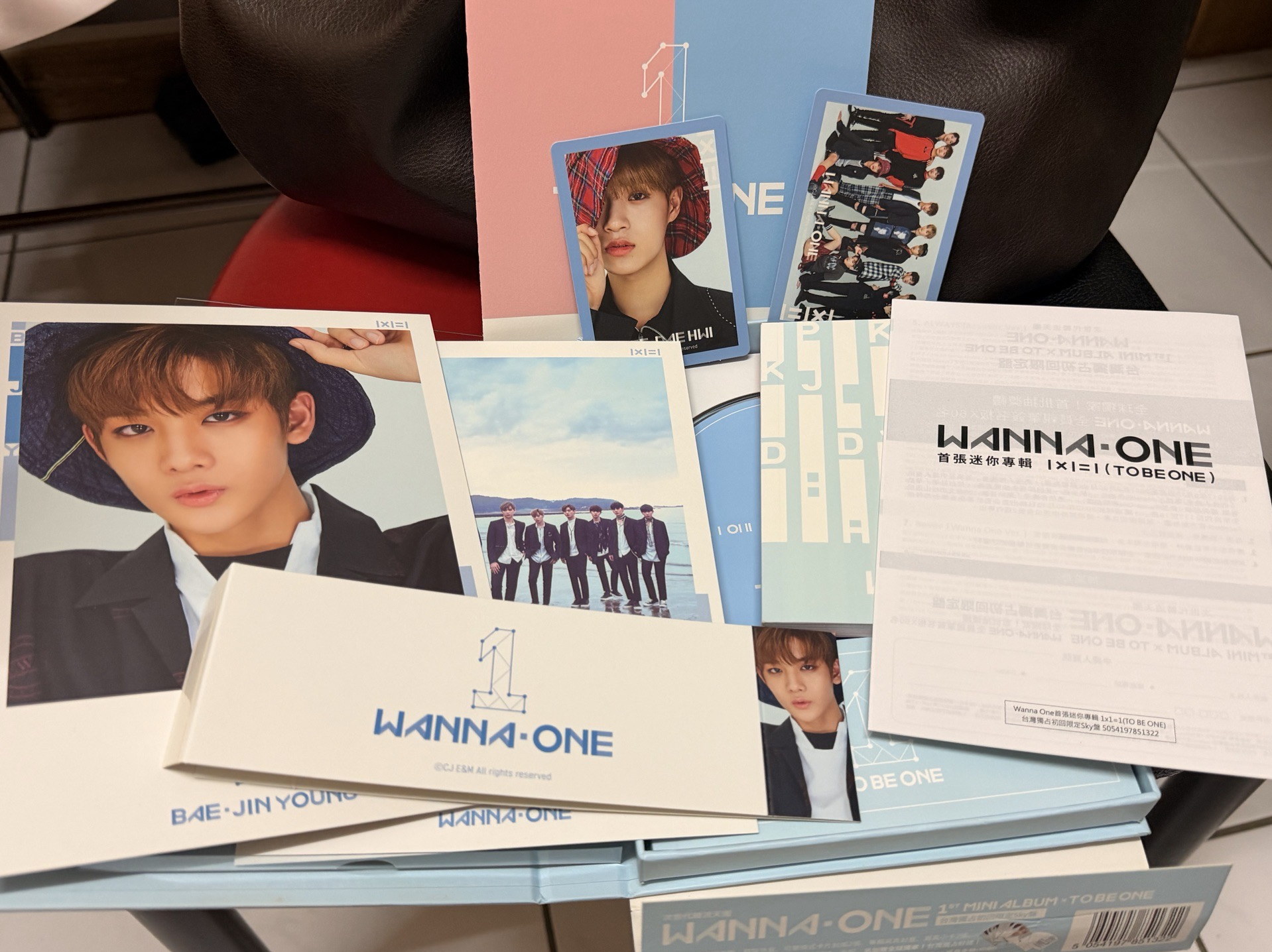 Wanna One 迷你1輯 To Be One 藍 台壓盤
