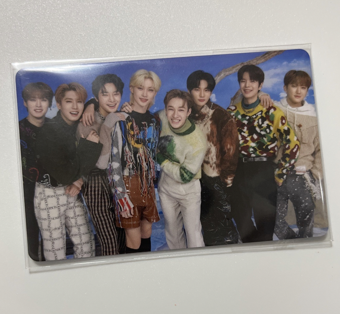 Stray Kids 團卡 （很適合擺桌上展示）
