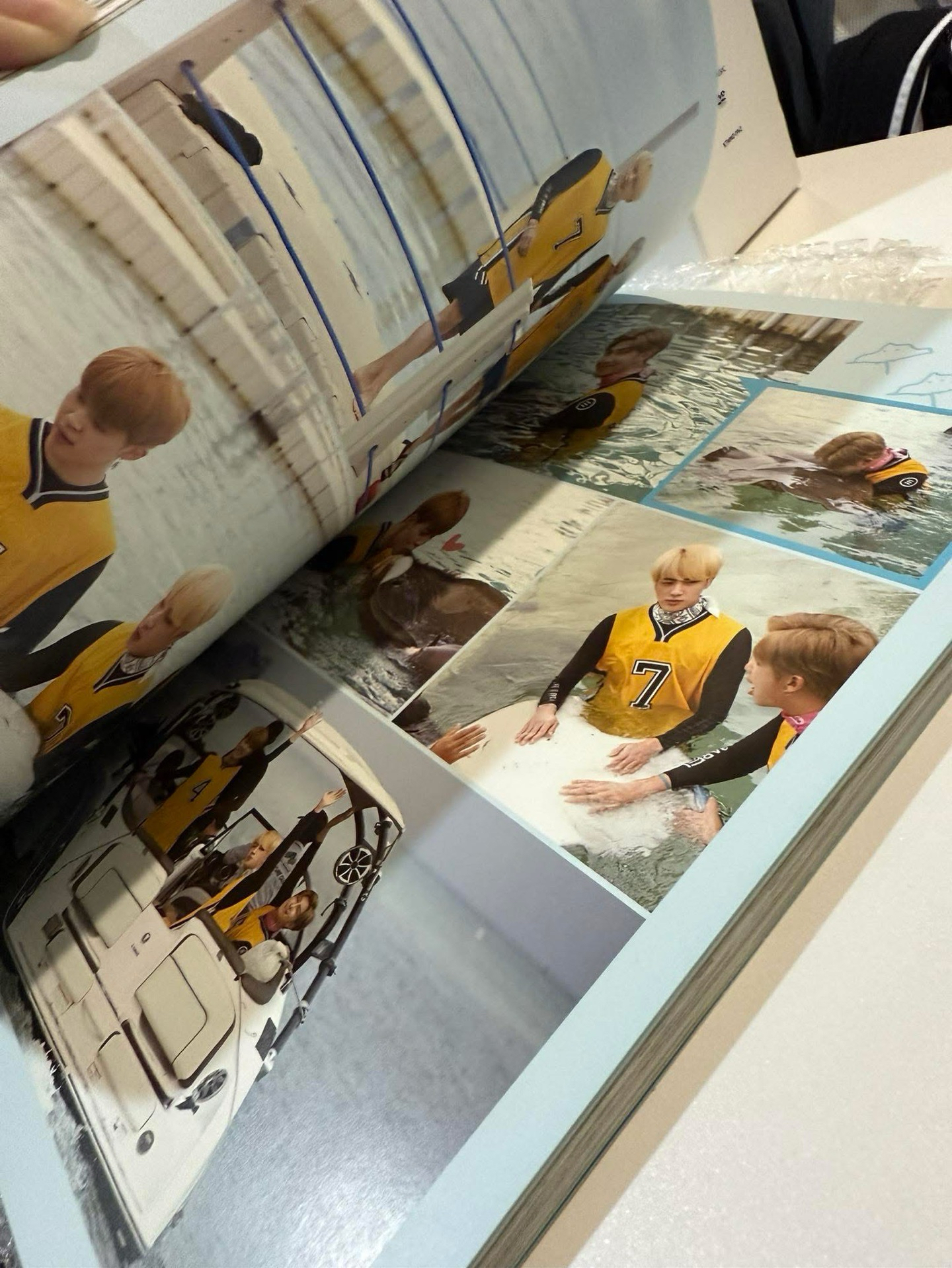 2018 BTS Summer Package 夏日寫真 夏寫