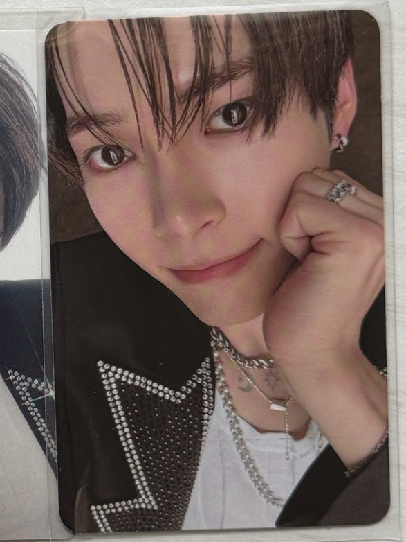 ZB1 正規一專卡 彬